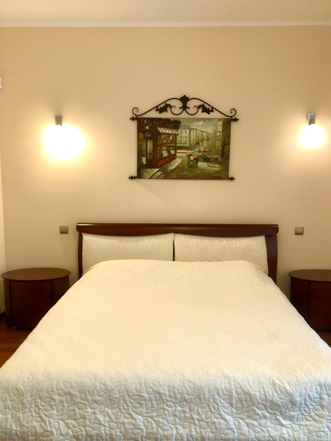 Helen Hotel Mykolaïv Extérieur photo